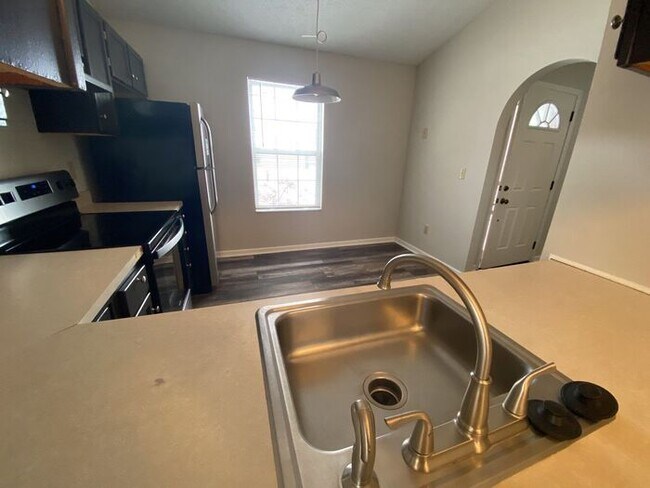 Building Photo - Winchester Lakes 3 BR Home