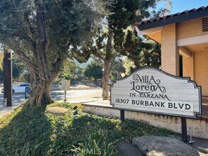 Building Photo - 18307 Burbank Blvd Building Photo - 18307 Burbank Blvd