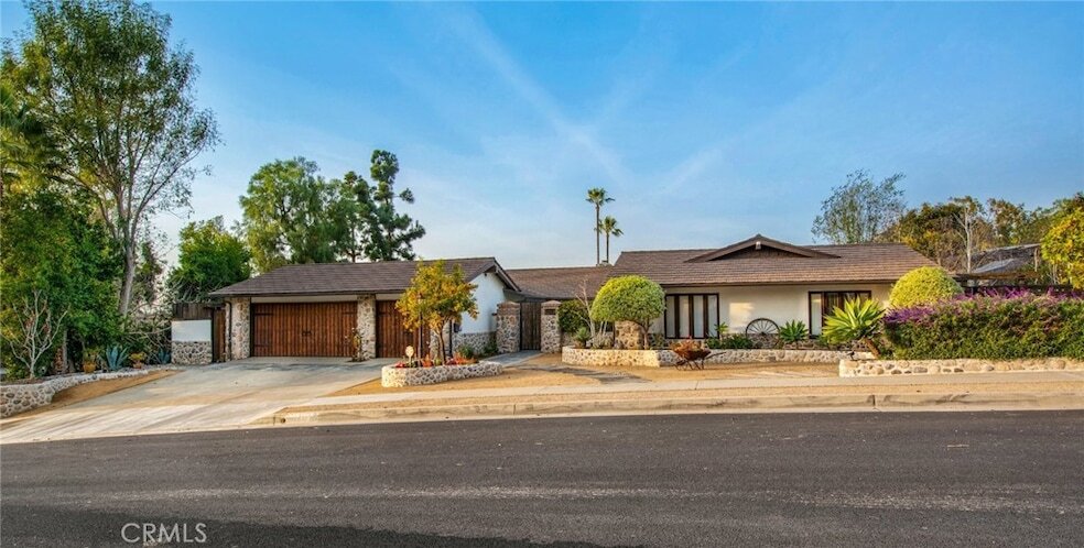 Primary Photo - 27151 Mission Hills Dr