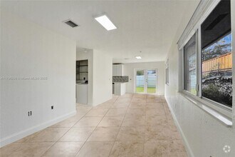 Building Photo - 1154 NW 103rd St