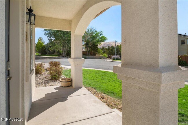 Building Photo - 2220 Signa Dr