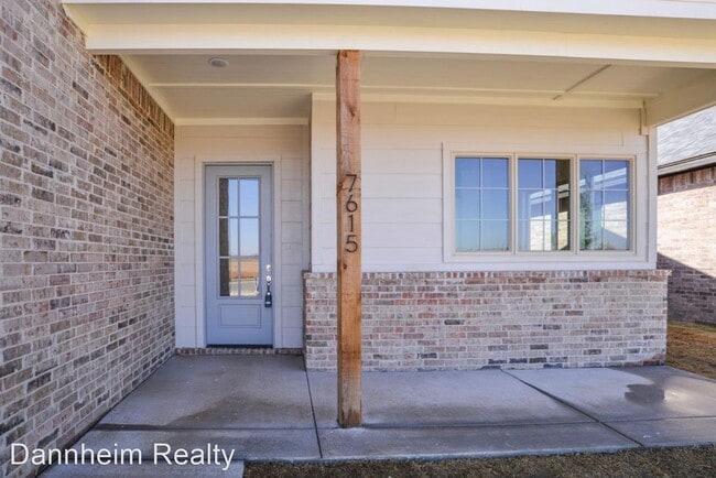 Building Photo - 4 br, 3 bath House - 7615 52nd