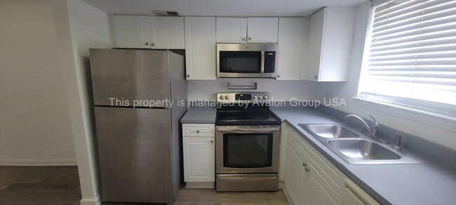 Building Photo - 3875 Mission Dr