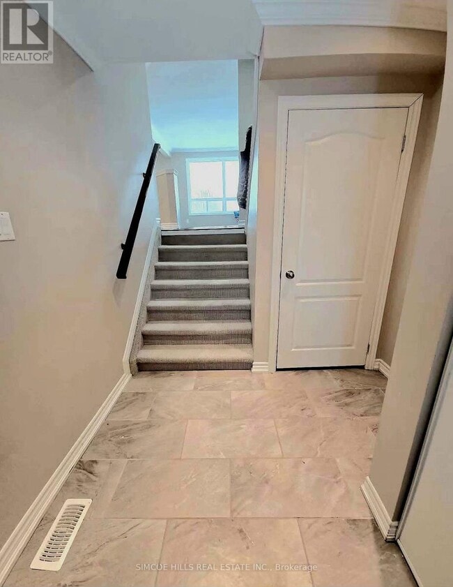 Building Photo - 12 Lankin Blvd