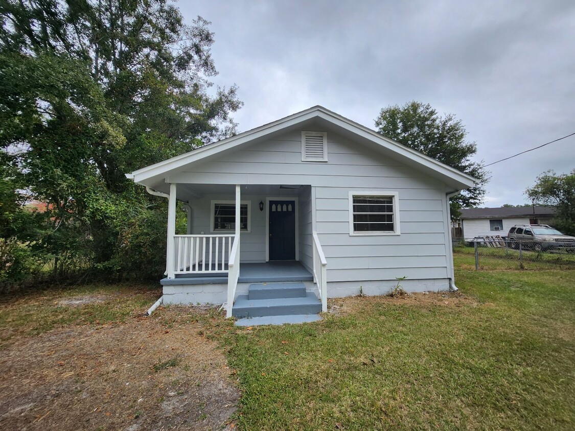 Foto principal - 9447 Gulf Beach Hwy Pensacola, FL 32507 Ja...