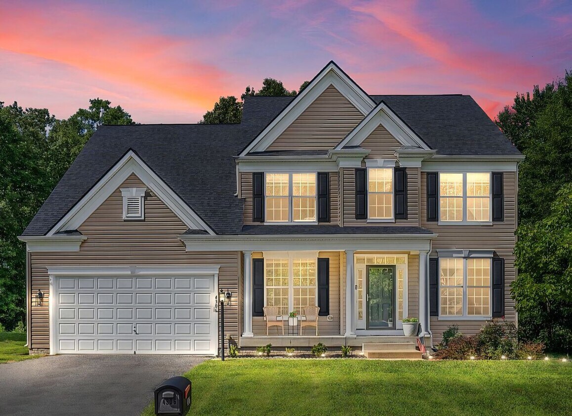 Foto principal - COMING SOON : Executive Colonial Estate in...