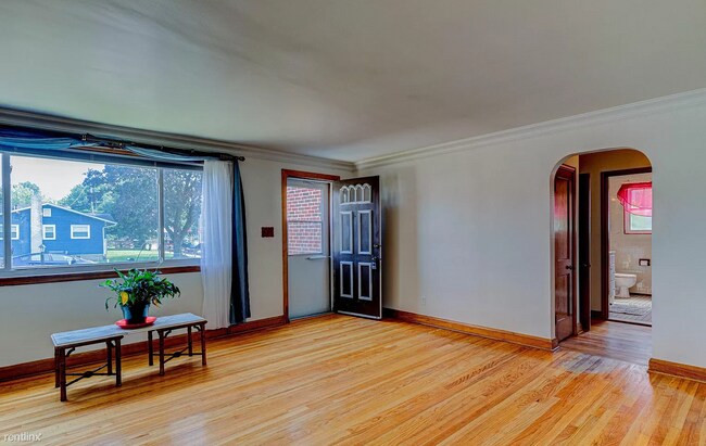 Building Photo - 3 br, 2 bath House - 4400 Buena Vista Ave