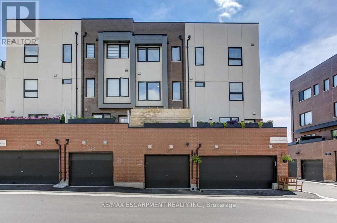 Photo principale - 130-130 Frederick Tisdale Dr