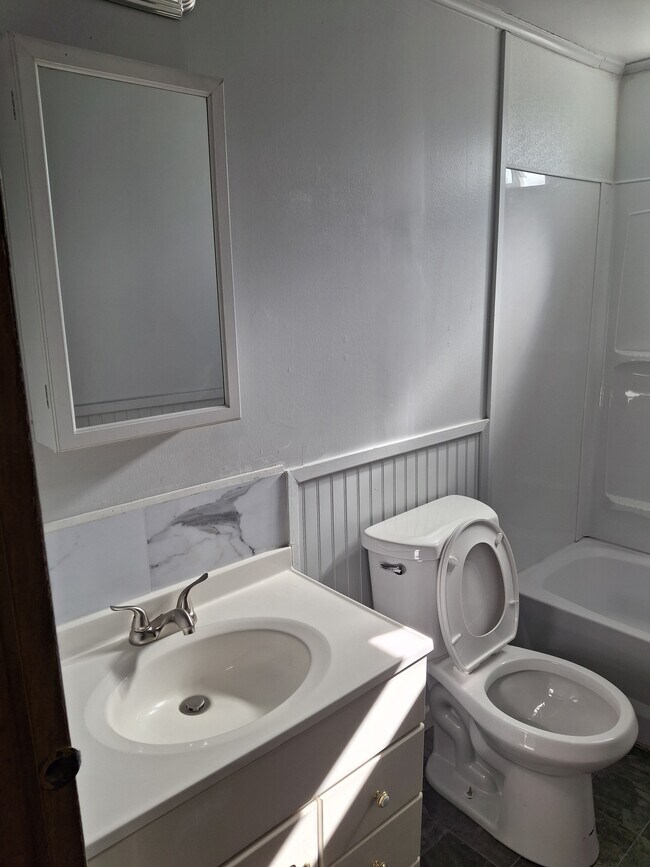 Foto del edificio - 3115 Fairlane Rd