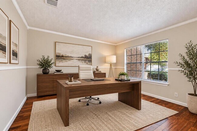 Foto del edificio - 2616 Oakwood Glen Dr