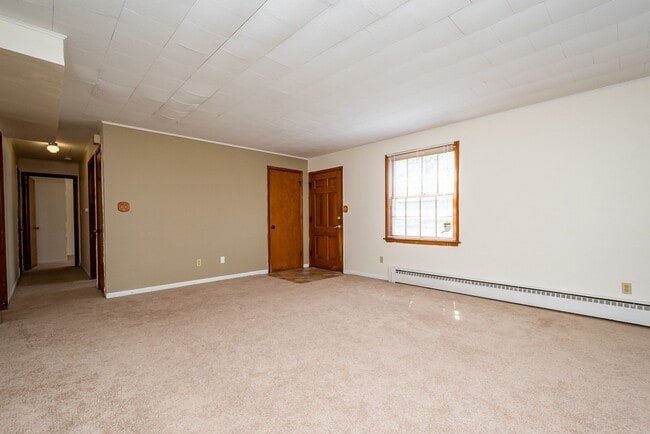 Photo - 404 E Foster Rd House