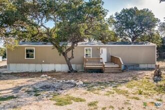 Building Photo - 127 Quail Run St