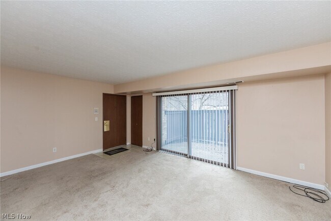 Building Photo - 3265 Mayfield Rd