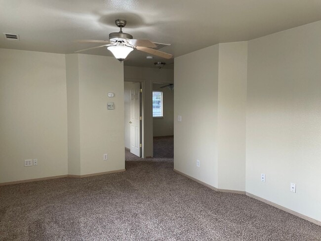 Building Photo - sout1067