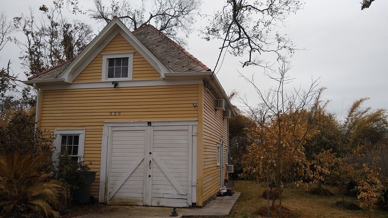 520 Pine St, Lake Charles, LA 70601 House Rental in Lake Charles, LA