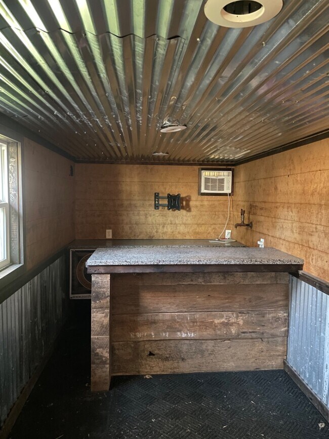 Foto del edificio - 825 David Ln