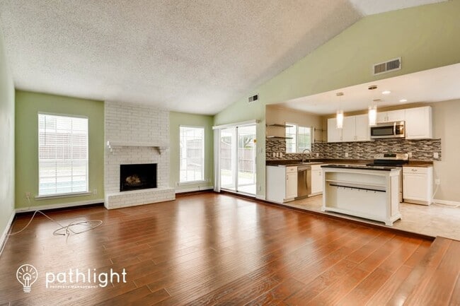 Foto del edificio - 1122 Heiden Court, Flower Mound, TX, 75028