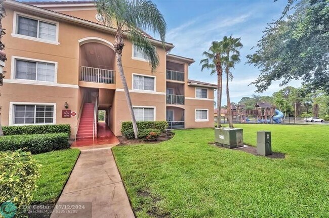 Building Photo - 3814 NW Mediterranean Ln