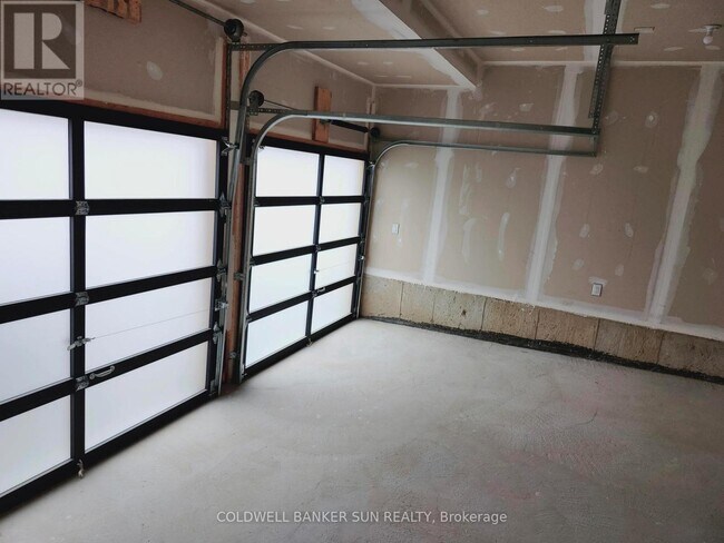 Photo du bâtiment - 8 Michener Dr