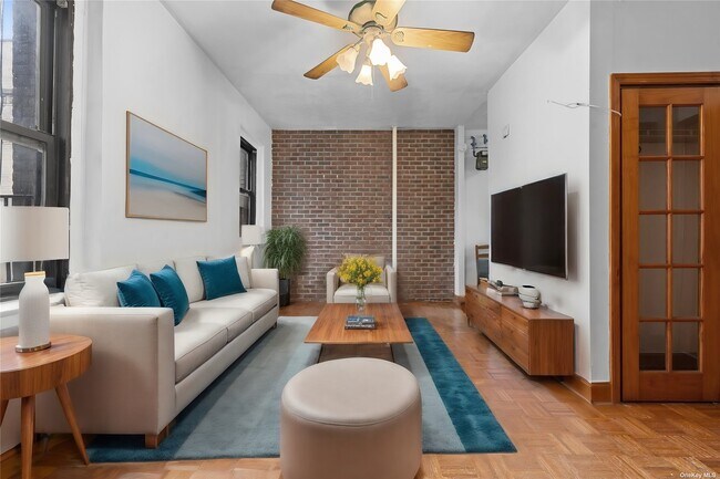 Foto del edificio - 21-38-38 35th St