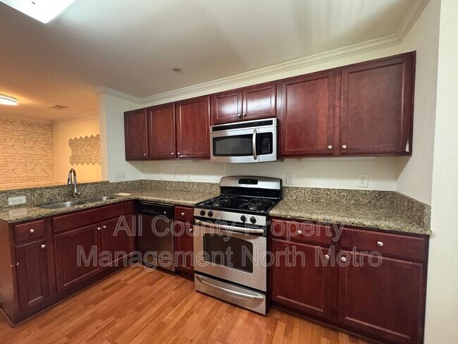 Foto del edificio - 3900 Riverlook Pkwy SE