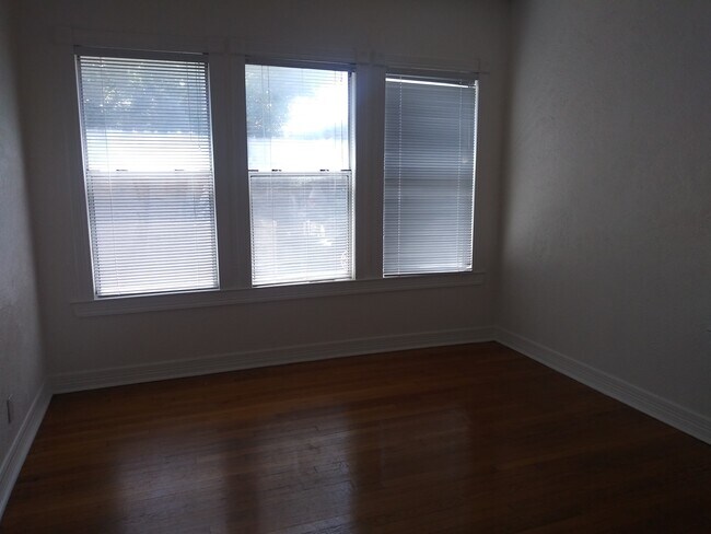 Foto del edificio - 4224 Cole Ave