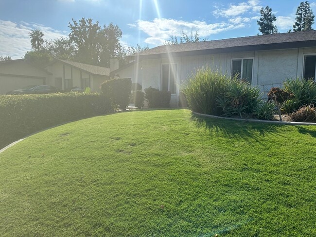 Building Photo - 409 Quailridge Rd