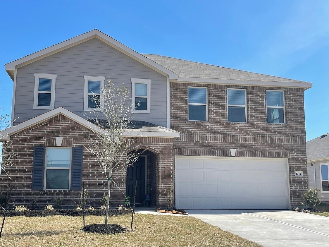 Foto principal - 2315 Little Bluestem Ln