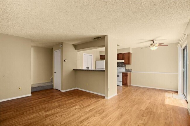 Building Photo - 5616 Emerald Forest Dr