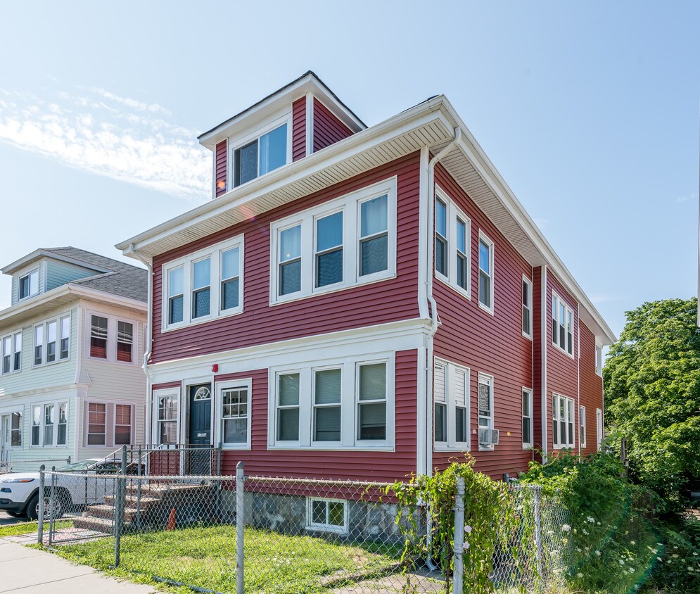 Primary Photo - 578 Gallivan Blvd