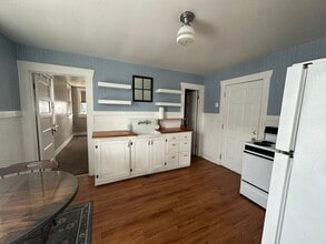 Building Photo - 217 SW 3rd St