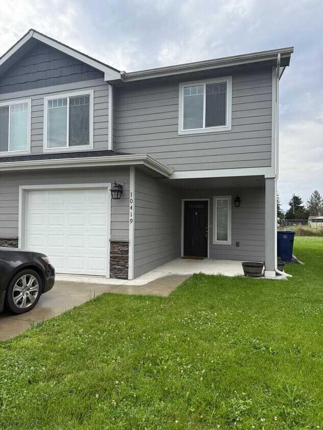 Foto principal - 10419-10421 Maxwell Lane