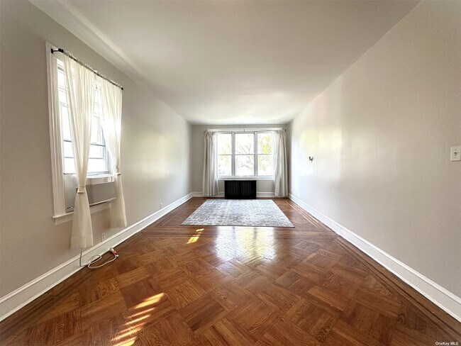 Foto del edificio - 20-59-59 45th St