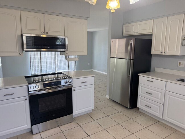 Foto del edificio - 2Br/1Ba With Deeded Beach Access