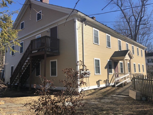 94 Bay Rd Unit 1, Hadley, MA 01035 - Apartment for Rent in ...