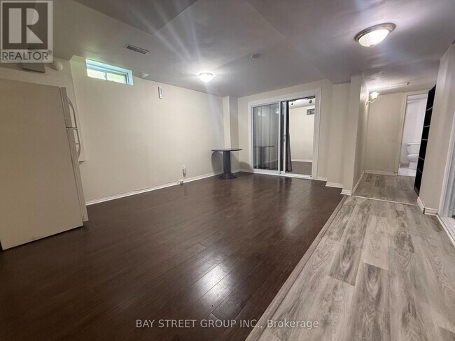 Building Photo - 5327 Landsborough Ave
