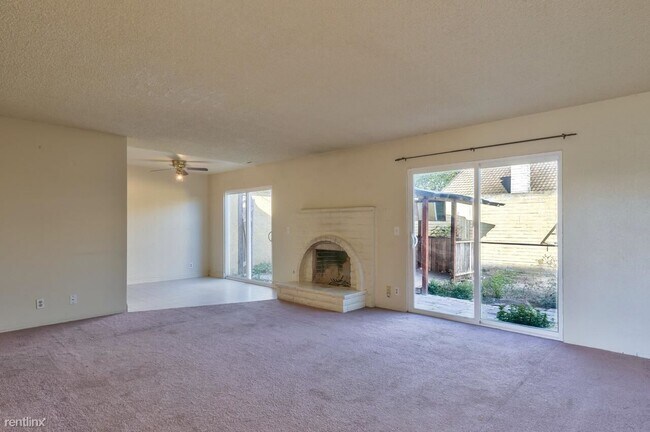 Building Photo - 3 br, 2 bath House - 1058 Sherman Dr