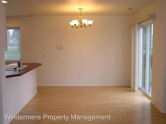 Building Photo - 260 8th St