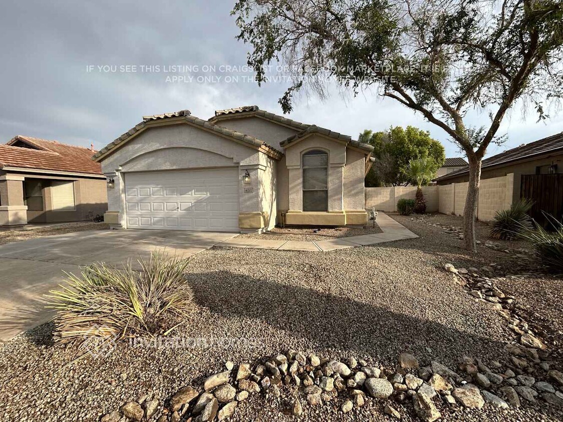 Foto principal - 16002 W Latham St
