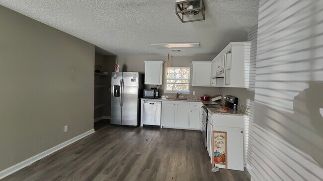 Foto del edificio - 108 Creekside Dr