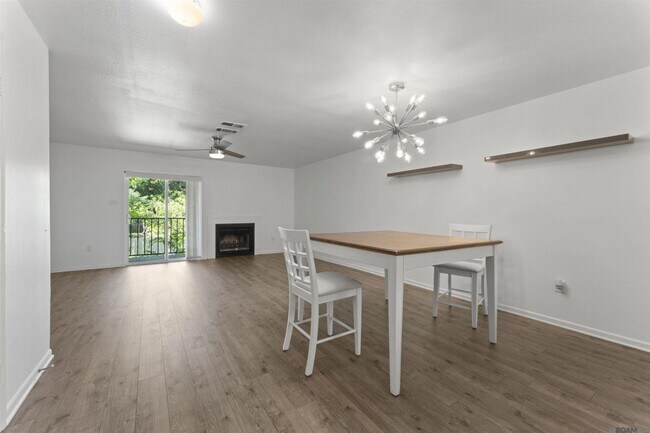 Foto del edificio - 3330 Willard St