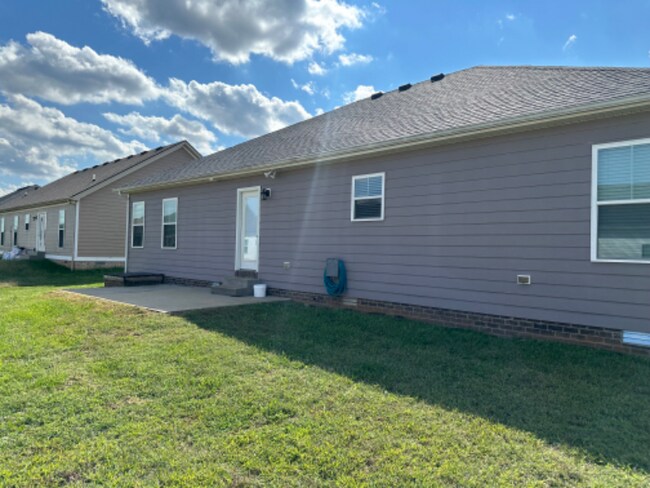 Building Photo - 2928 Gunsmoke Trail Way
