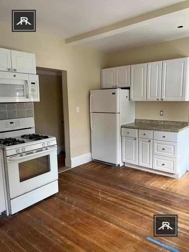 Building Photo - 3 bedroom in Brookline MA 02445