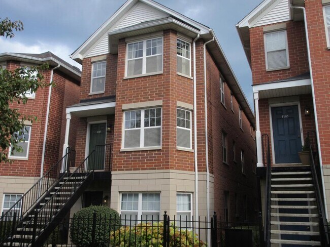 Building Photo - 1107 N Crosby St