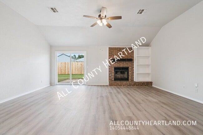 Building Photo - 8408 Stonewood Dr