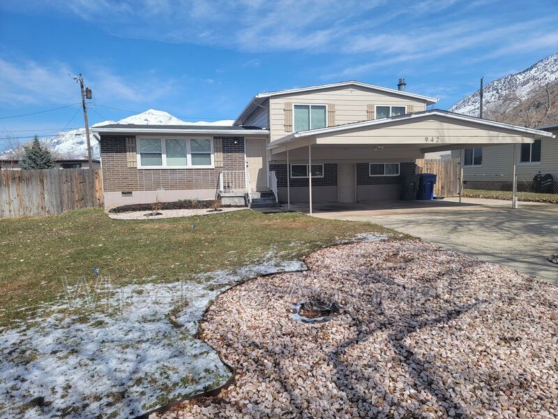 Primary Photo - 942 E 1050 N St