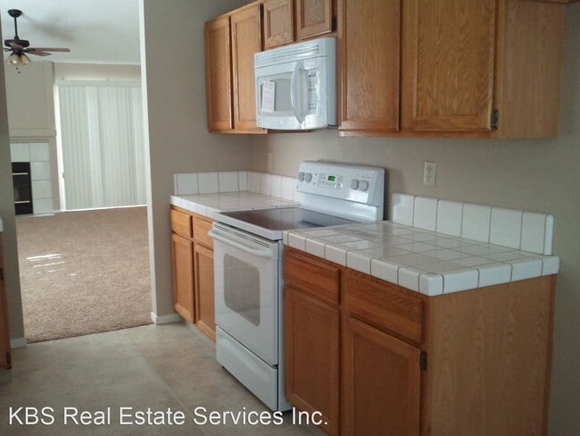Building Photo - 4 br, 2 bath House - 921 Harvest Creek Rd