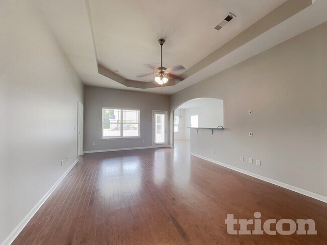 Foto del edificio - 7509 Nathaniel Woods Blvd