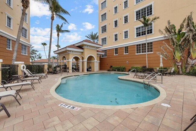 Foto del edificio - 147 Tampa Ave E