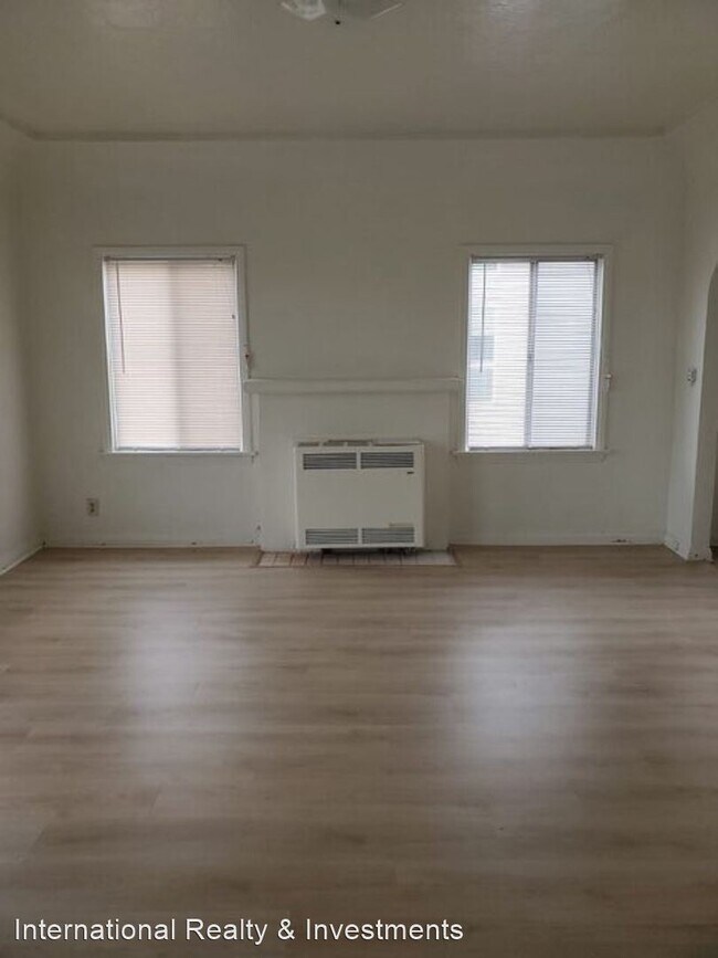 Building Photo - 6507 Normandie Ave